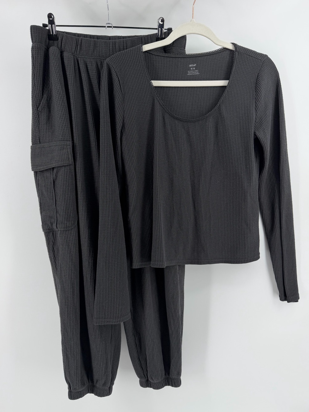 Aerie Thermal Waffle Knit Top & Cargo Jogger Pants Matching Set, Women's Medium